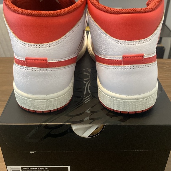 Jordan 1 Mid (Dune Red) - Picture 10 of 12
